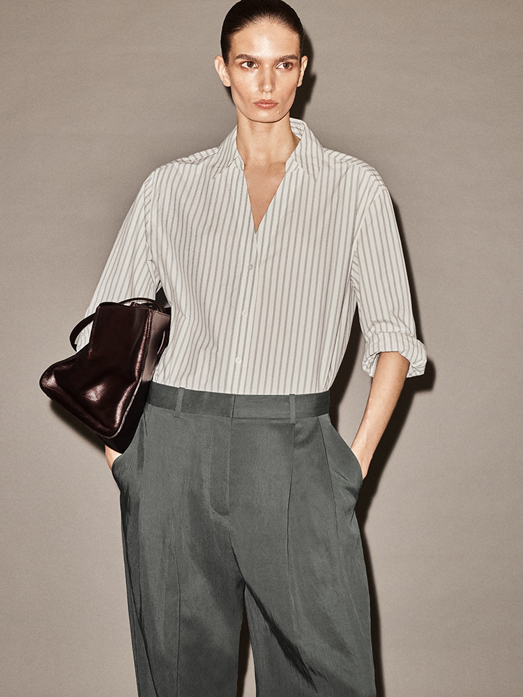 リラックス フルイドワイドレッグパンツ